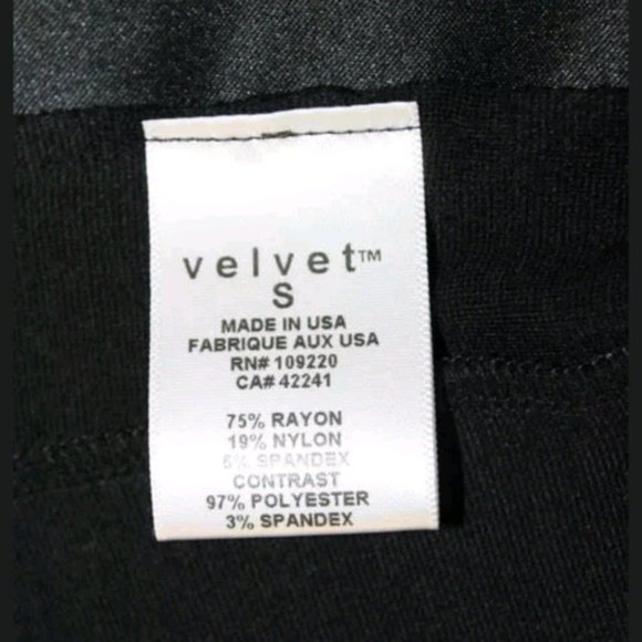 Velvet Nordstrom v-neck stretch knit shirt s top - Picture 4 of 7